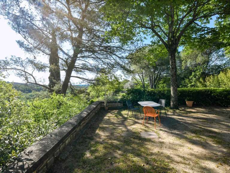 Propriété Uzès - 5 chambres - 246m²