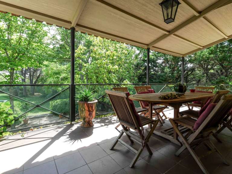 Propriété Uzès - 5 chambres - 246m²
