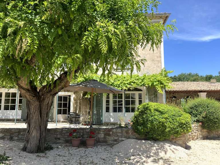 Propriété Uzès - 8 chambres - 560m²