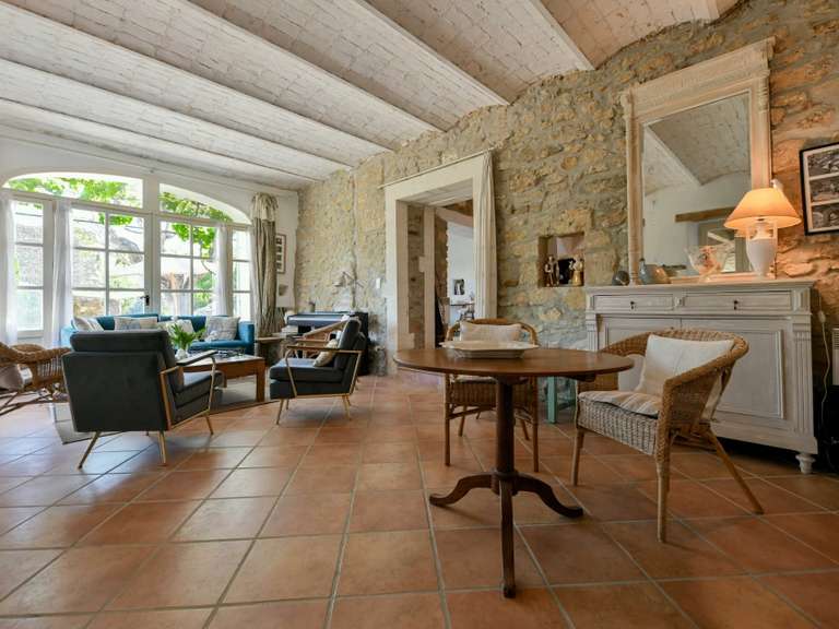 Propriété Uzès - 8 chambres - 560m²