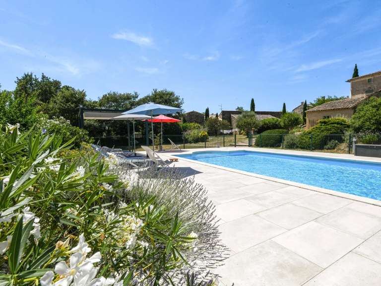 Propriété Uzès - 8 chambres - 560m²