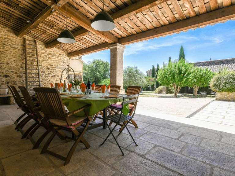 Propriété Uzès - 8 chambres - 560m²