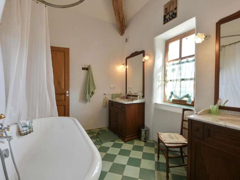 Propriété Uzès - 8 chambres - 560m²