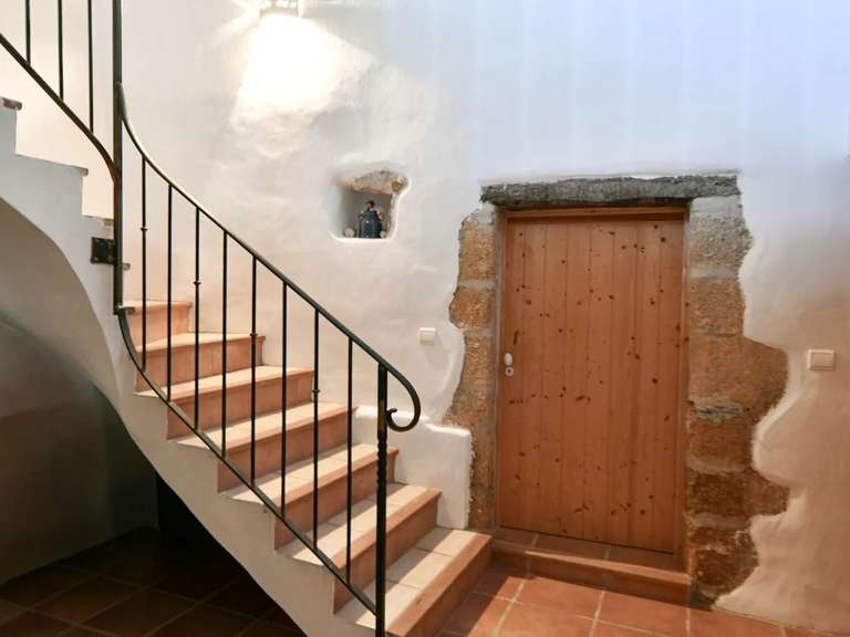 Propriété Uzès - 8 chambres - 560m²