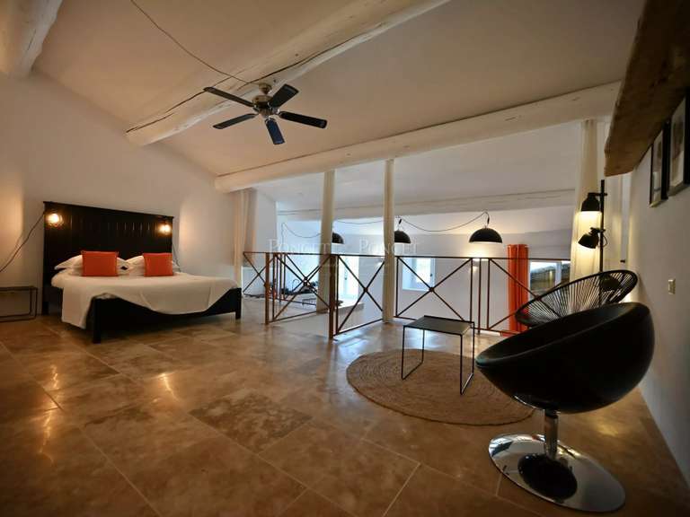 Propriété Uzès - 13 chambres - 900m²