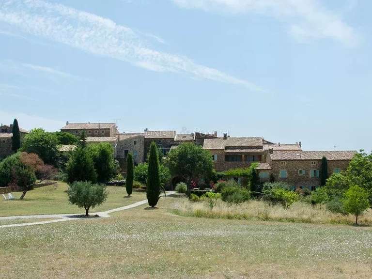 Propriété Uzès - 13 chambres - 900m²