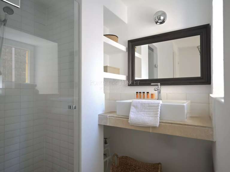 Propriété Uzès - 13 chambres - 900m²