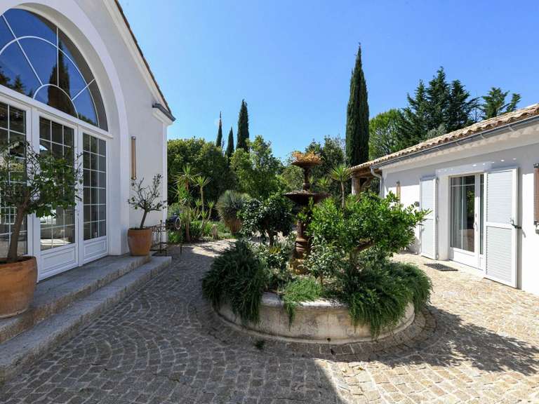 Propriété Uzès - 10 chambres - 1200m²
