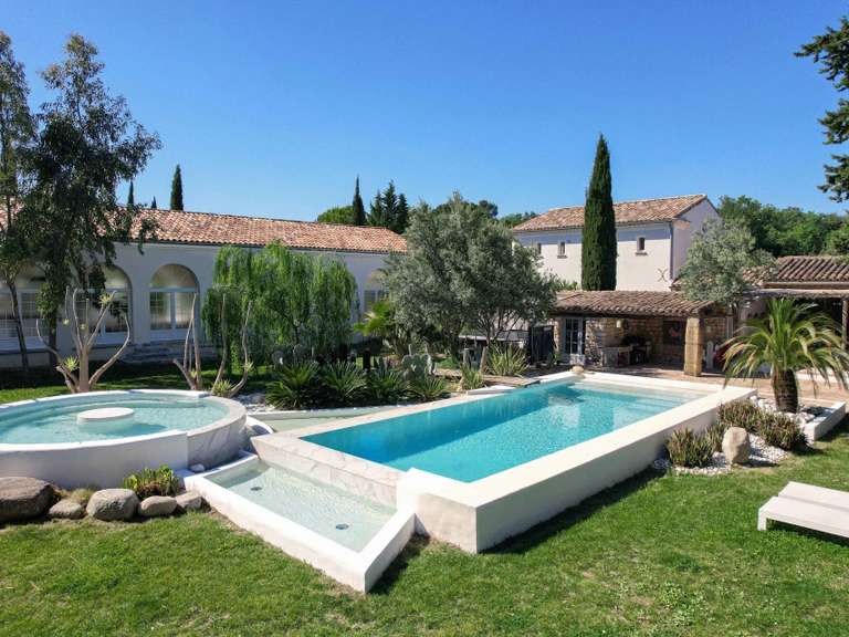 Propriété Uzès - 10 chambres - 1200m²