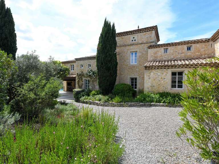 Propriété Uzès - 9 chambres - 562m²