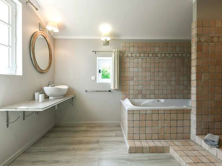 Propriété Uzès - 9 chambres - 562m²