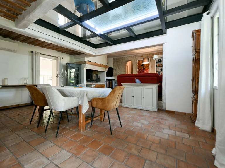 Propriété Uzès - 9 chambres - 562m²