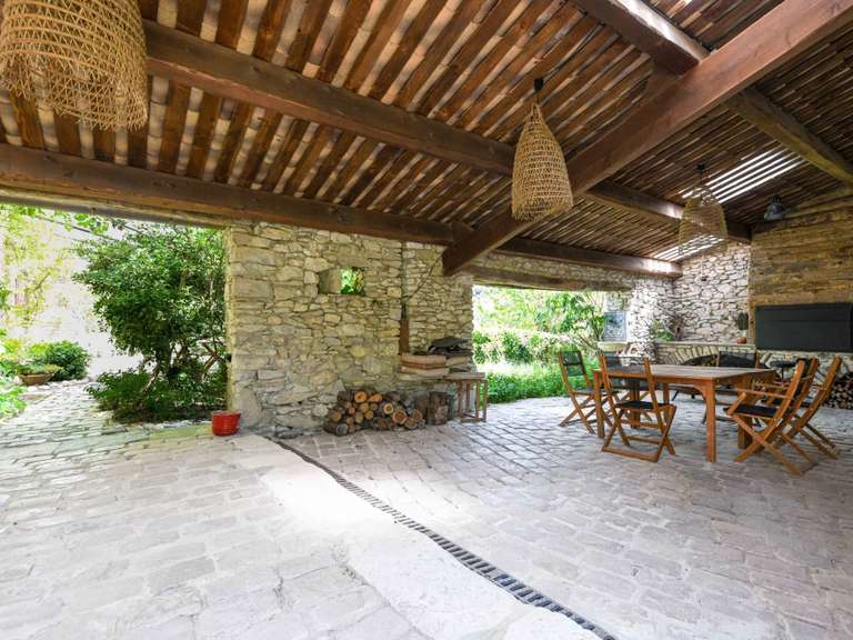 Propriété Uzès - 6 chambres - 820m²