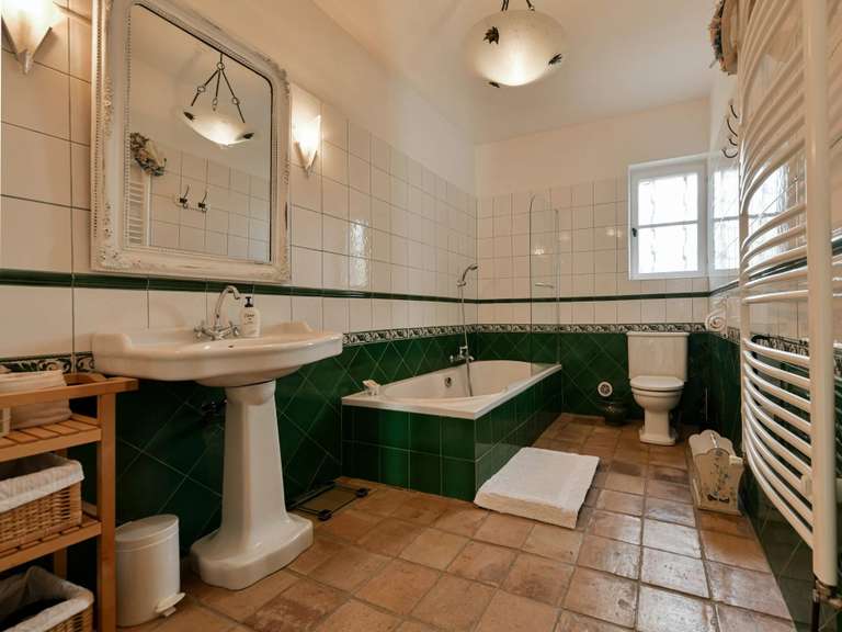 Propriété Uzès - 4 chambres - 249m²