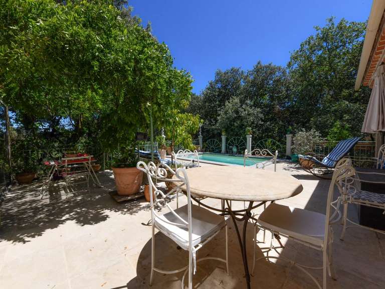Propriété Uzès - 4 chambres - 261m²