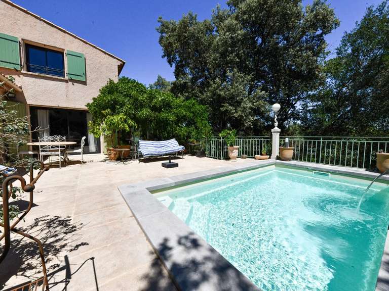 Propriété Uzès - 4 chambres - 261m²