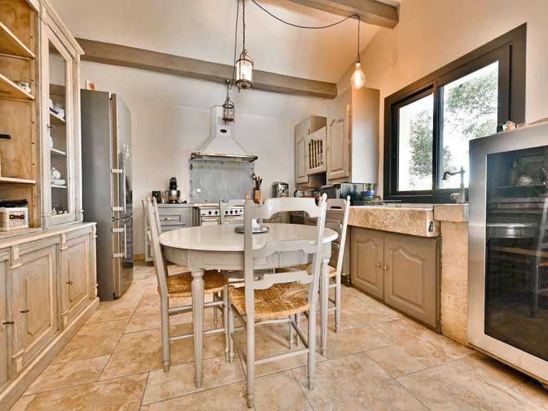 Propriété Uzès - 4 chambres - 261m²