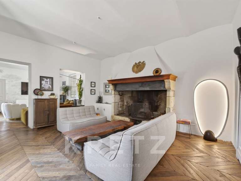 Propriété Uzès - 10 chambres - 1070m²