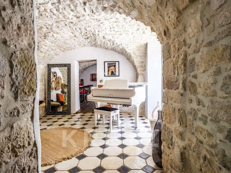 Property Uzès - 10 bedrooms - 1070m²
