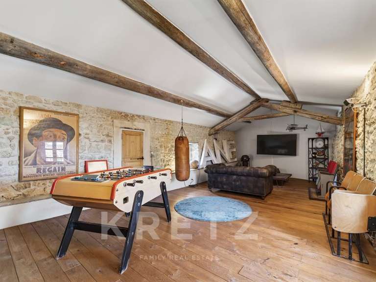 Propriété Uzès - 10 chambres - 1070m²