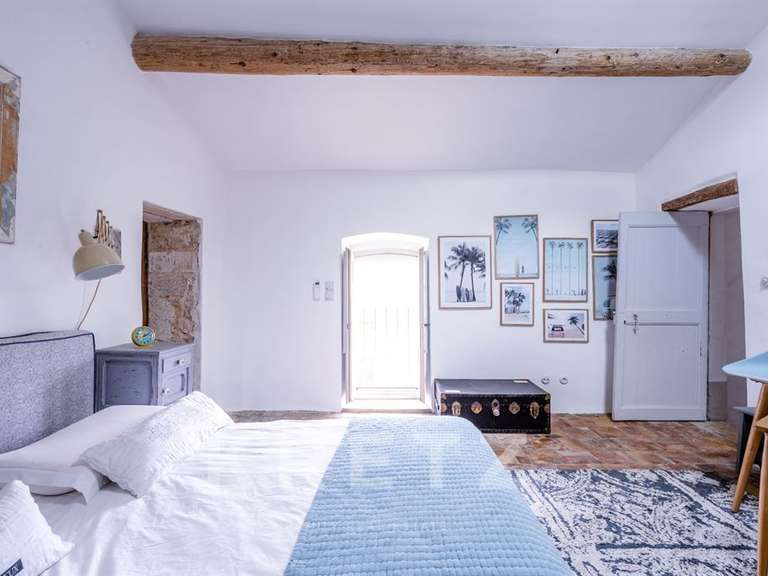Propriété Uzès - 10 chambres - 1070m²
