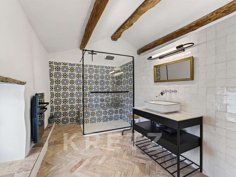 Propriété Uzès - 10 chambres - 1070m²