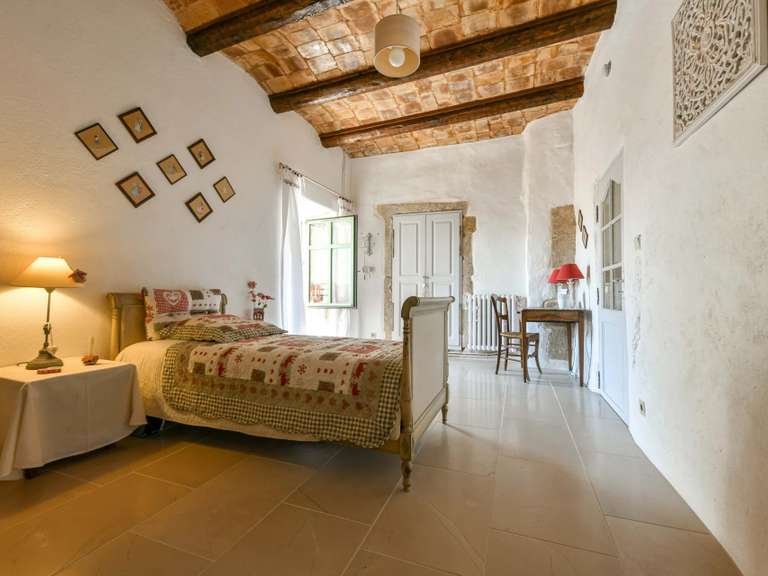 Propriété Uzès - 3 chambres - 357m²