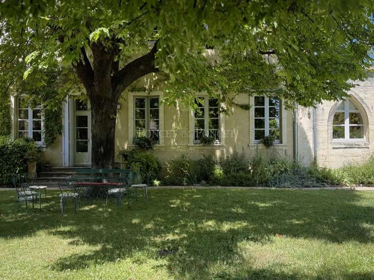 Propriété Uzès - 9 chambres - 996m²