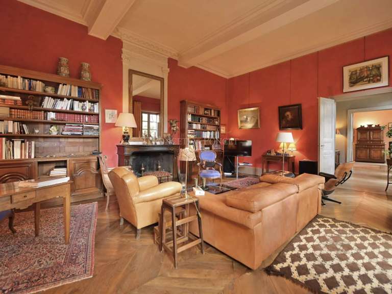 Propriété Uzès - 9 chambres - 996m²