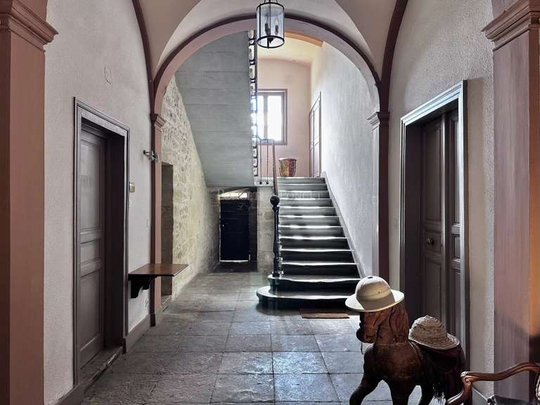 Propriété Uzès - 9 chambres - 996m²