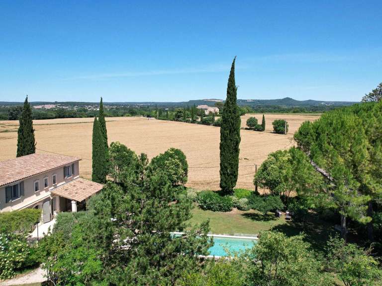 Propriété Uzès - 3 chambres - 237m²