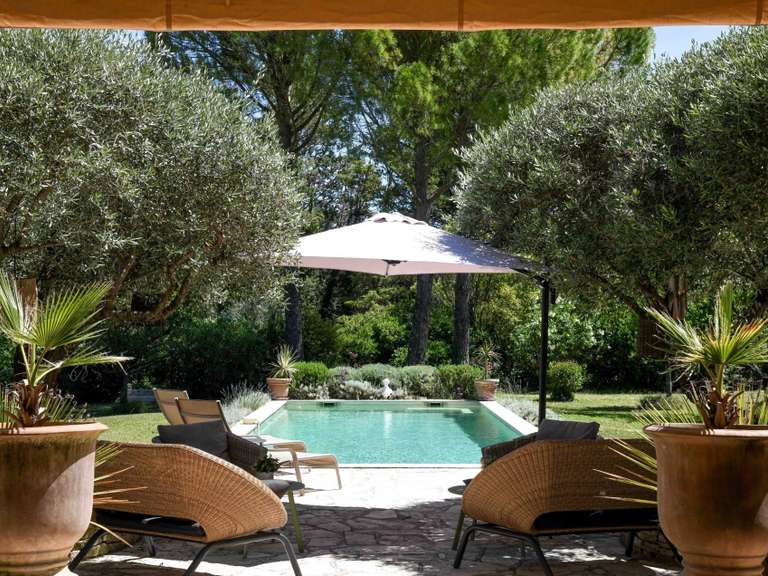 Propriété Uzès - 3 chambres - 237m²