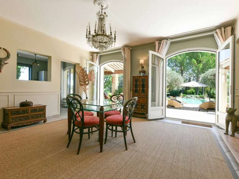 Propriété Uzès - 3 chambres - 237m²