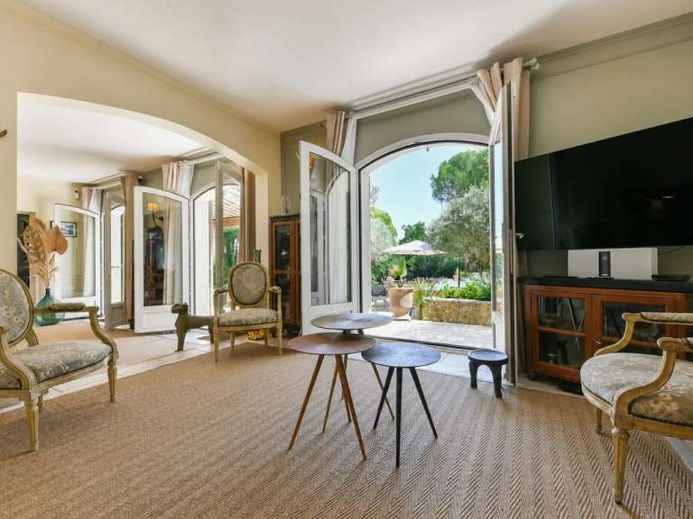 Propriété Uzès - 3 chambres - 237m²