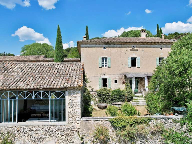 Propriété Uzès - 7 chambres - 358m²