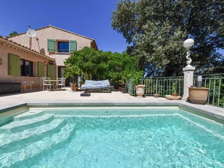 Propriété Uzès - 4 chambres - 261m²
