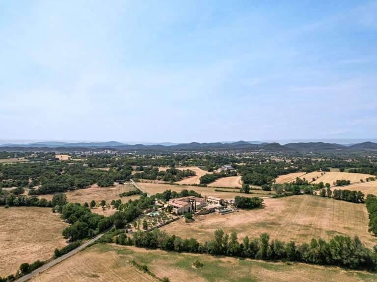 Propriété Uzès - 18 chambres - 1104m²