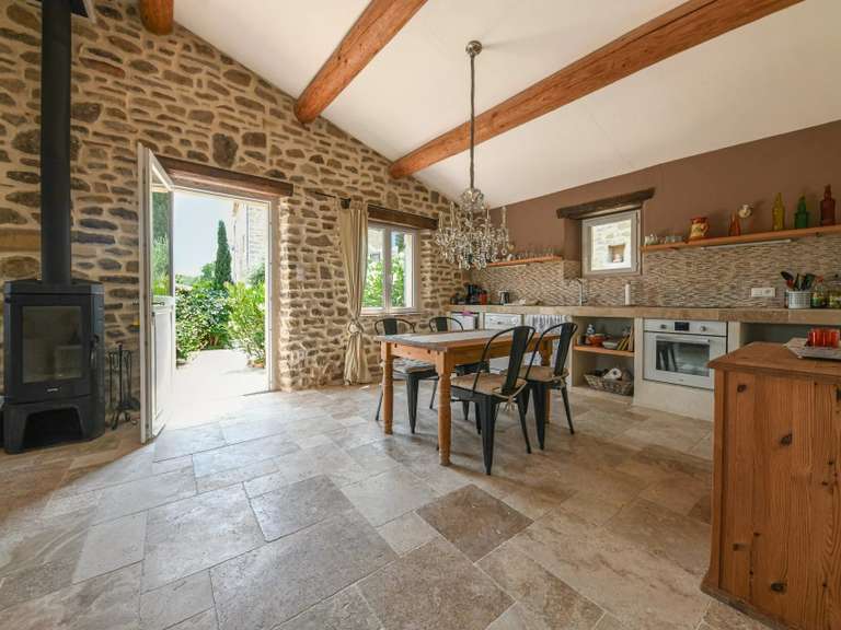 Propriété Uzès - 18 chambres - 1104m²