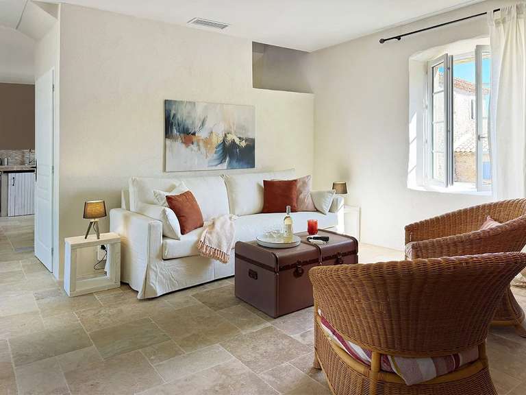 Propriété Uzès - 18 chambres - 1104m²