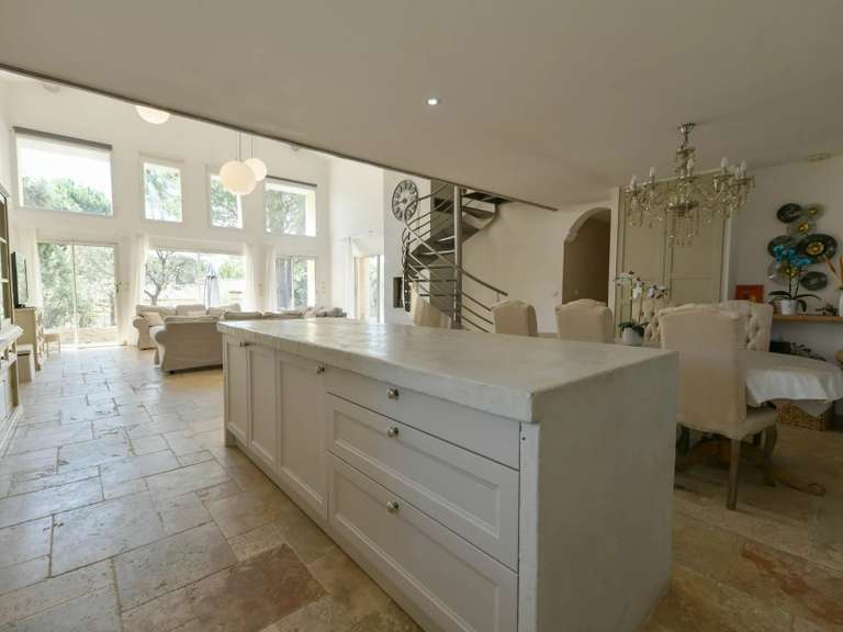 Propriété Uzès - 3 chambres - 233m²