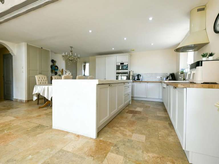 Propriété Uzès - 3 chambres - 233m²