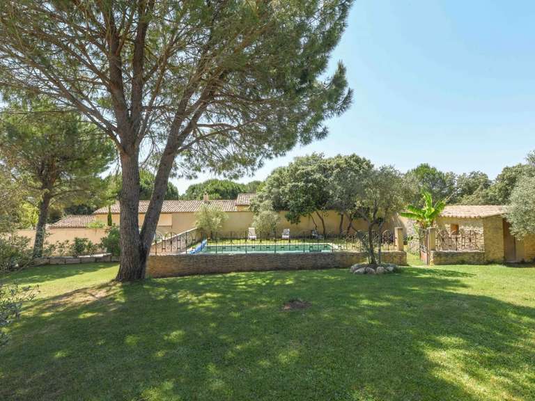 Propriété Uzès - 3 chambres - 233m²