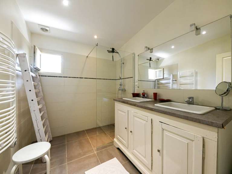 Propriété Uzès - 5 chambres - 178m²