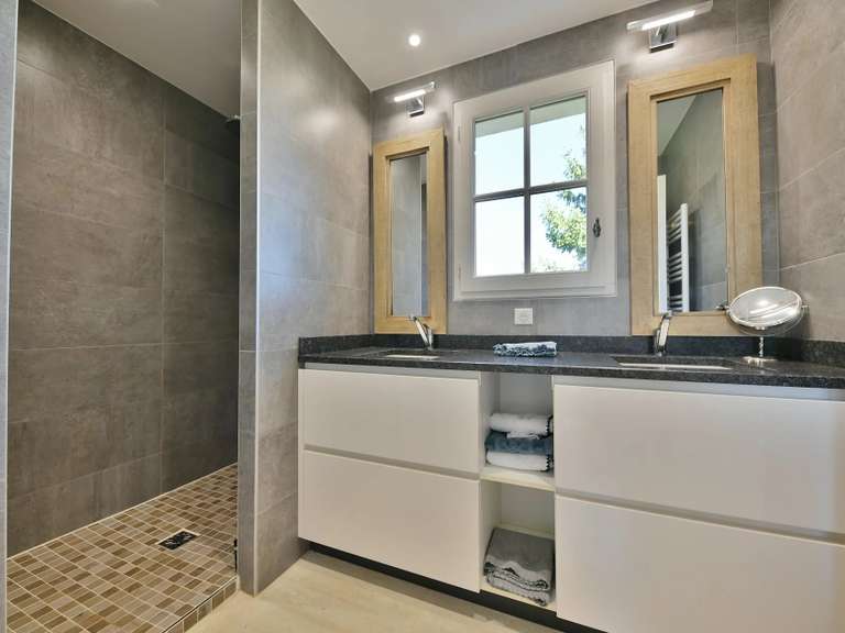 Propriété Uzès - 3 chambres - 176m²