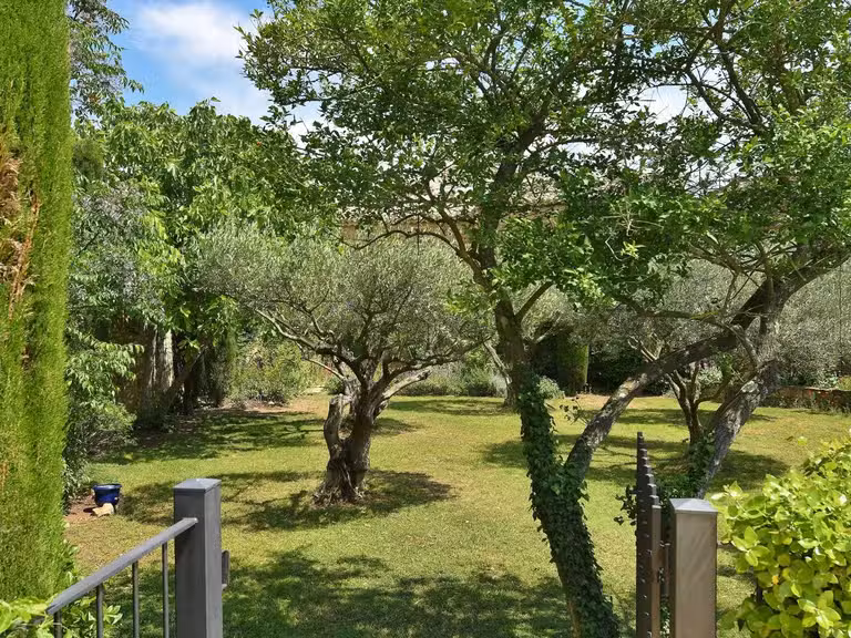 Propriété Uzès - 7 chambres - 424m²