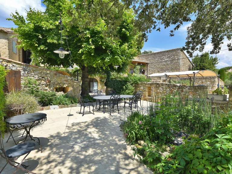 Propriété Uzès - 7 chambres - 424m²