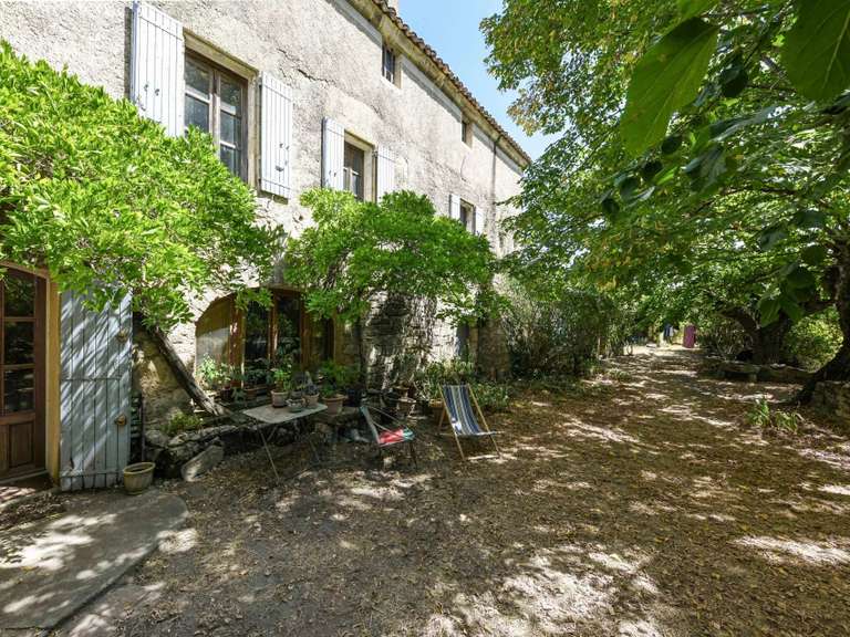 Propriété Uzès - 3 chambres - 210m²
