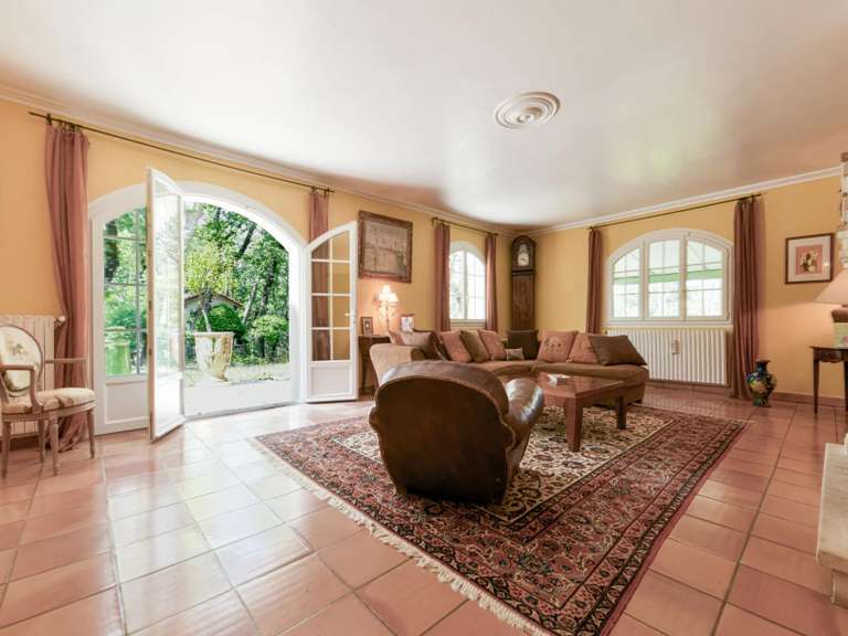Propriété Uzès - 4 chambres - 232m²