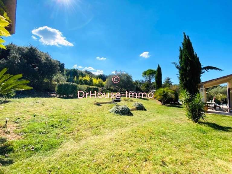 Villa Uzès - 8 chambres - 360m²
