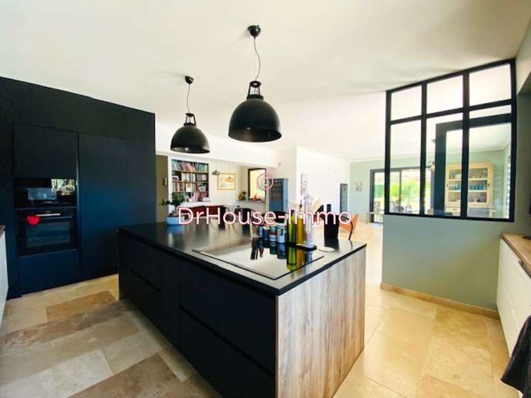 Villa Uzès - 8 chambres - 360m²
